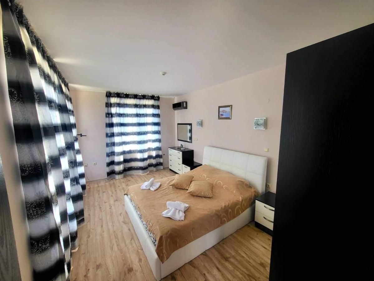 Apartment Dilov In Yalta